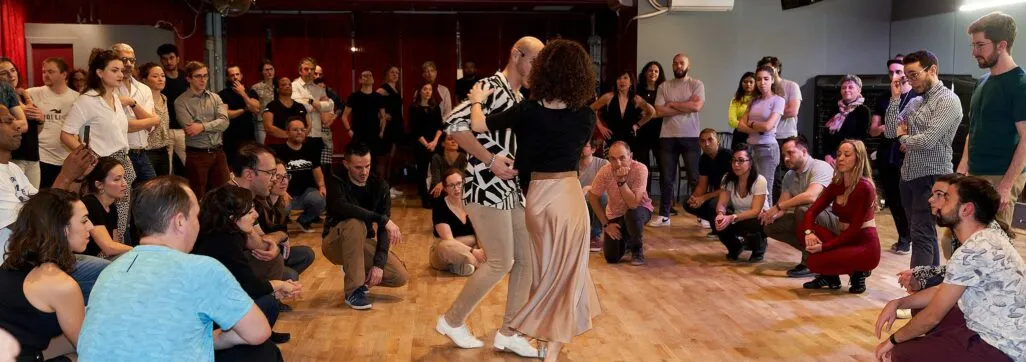 Affiche de Chaque Vendredi Cours de Salsa Cubaine – Casino 