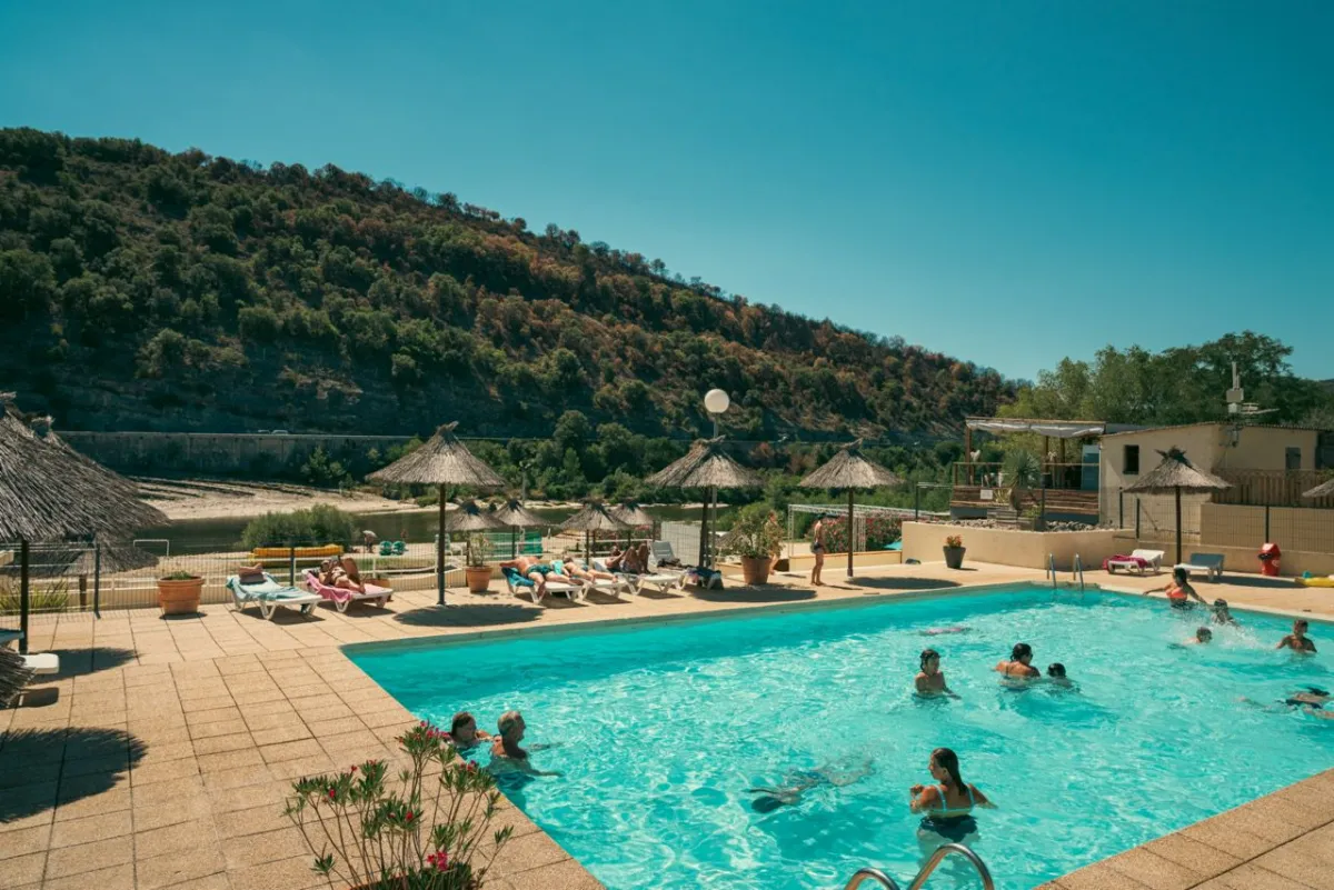 Les Dimanches Latino en Ardèhe - Bar-restaurant du Aloha Plage Concerts Live — Sampzon